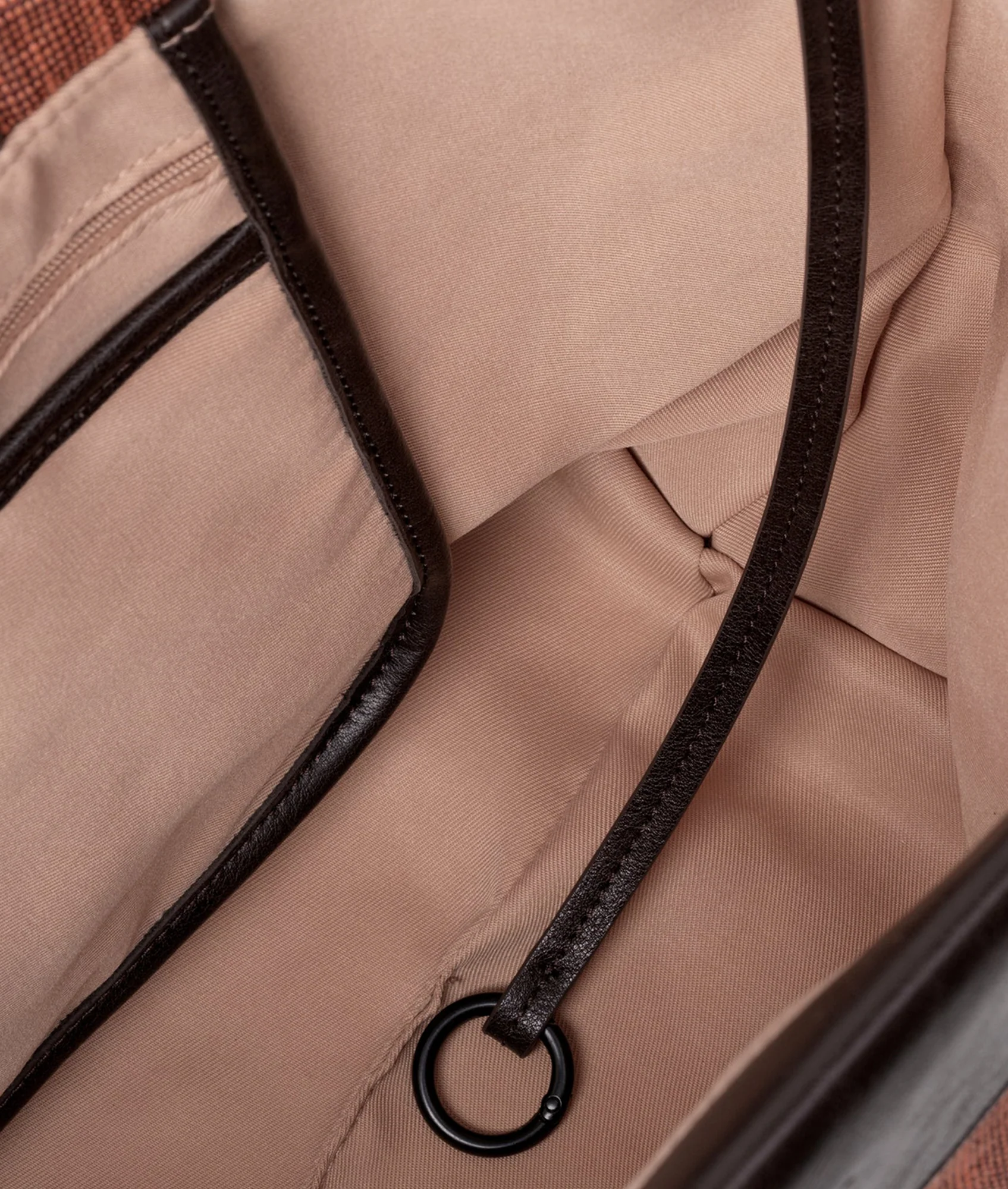 Raas Structure Bag - Sequoia - Image 4
